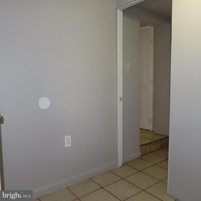 Building Photo - 11601 Buchanan Trail E