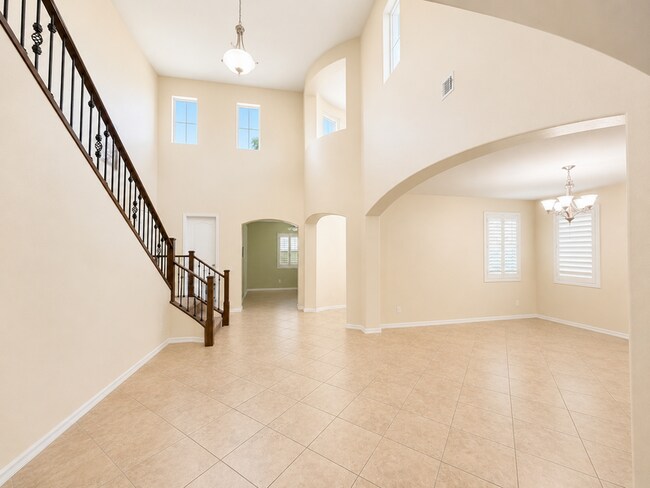 Building Photo - 2595 E Ebony Dr