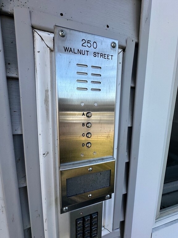 Building Photo - 250 Walnut St