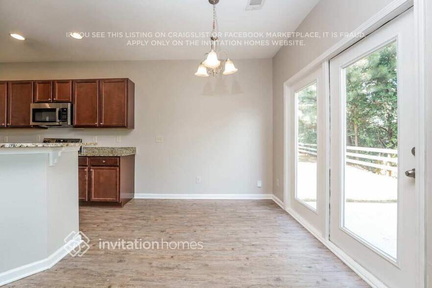 Building Photo - 1350 Aster Ives Dr