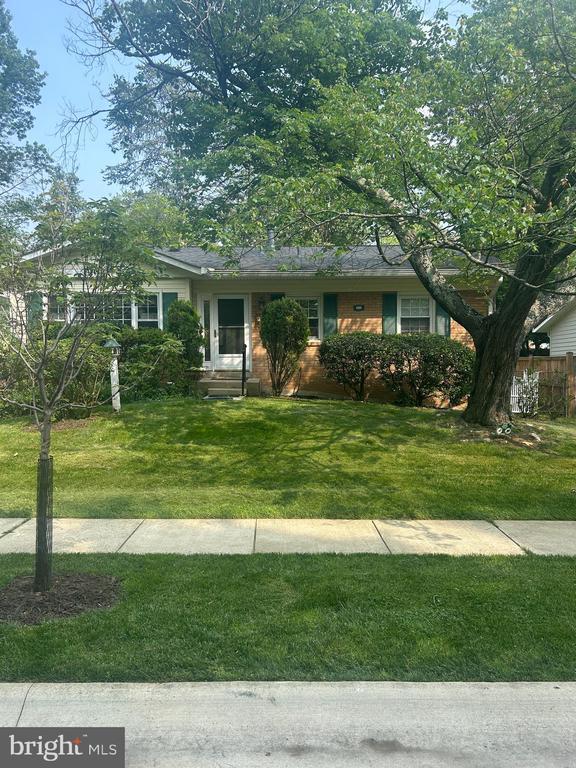 Building Photo - 608 E Lynfield Dr