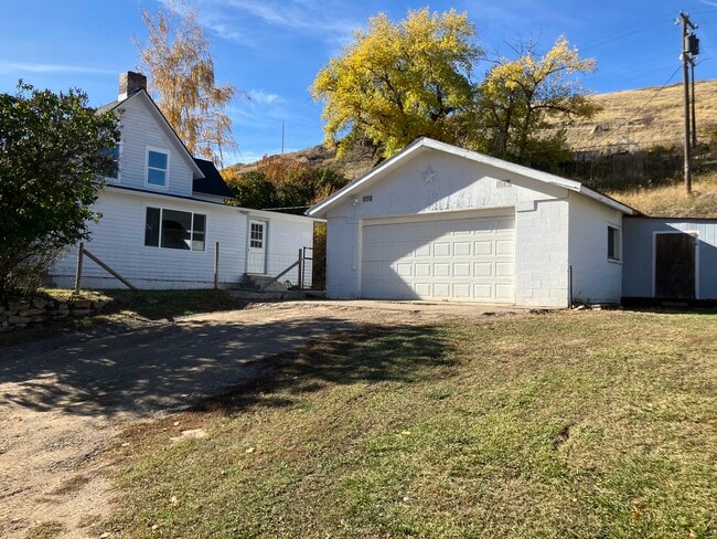 Building Photo - 41 Gulch Ln