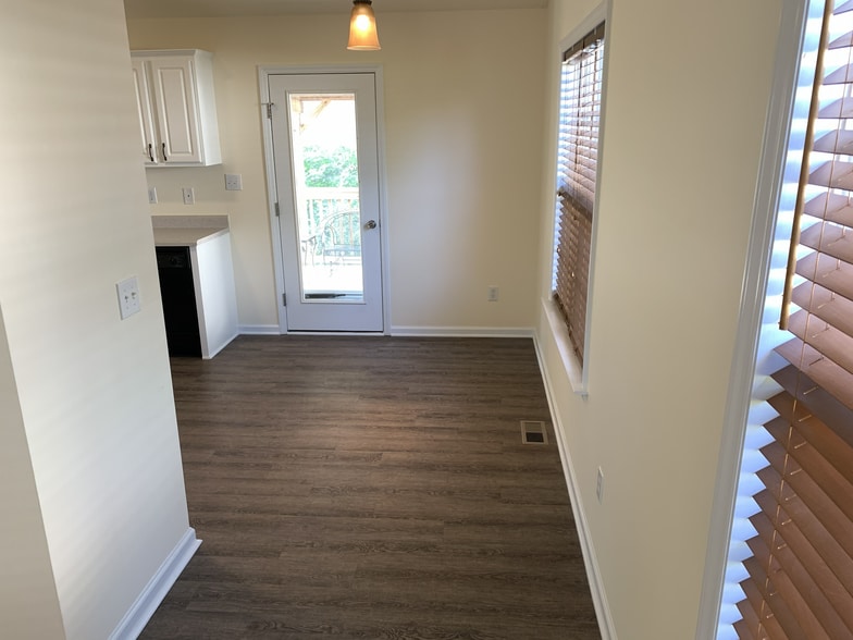 Dining Area - 1129 Woodbriar Street