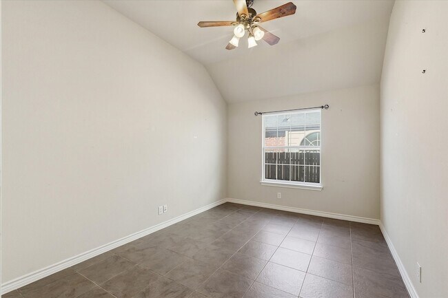 Building Photo - 9112 Steiner St
