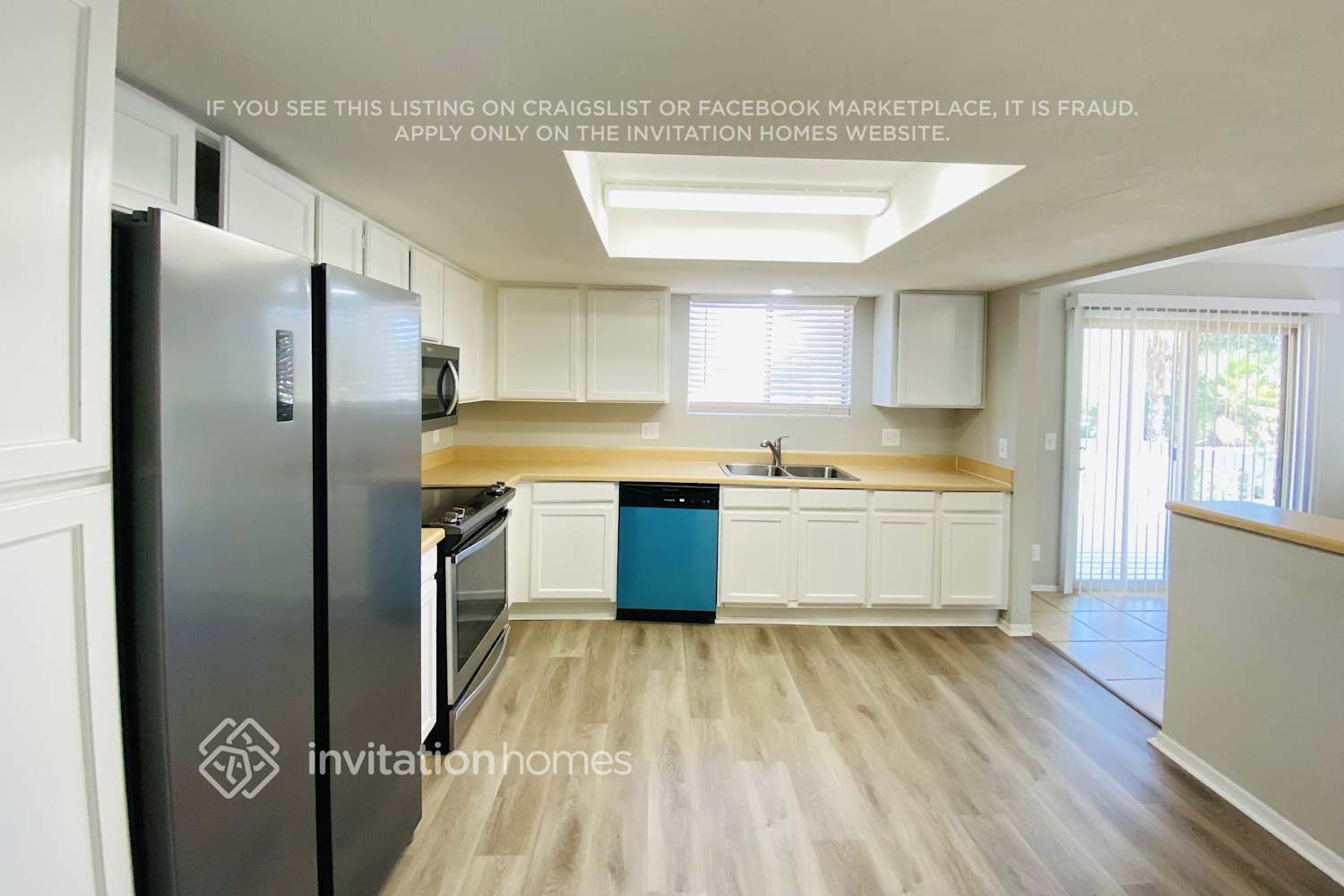 Building Photo - 1208 W Sand Hills Ct