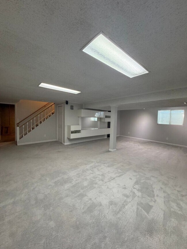 Building Photo - 16596 E Stanford Pl