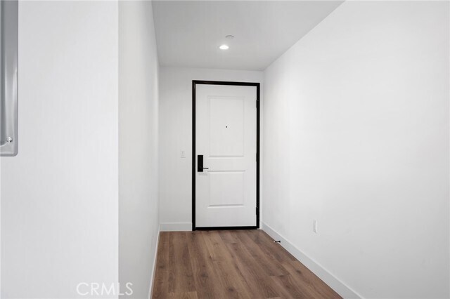 Building Photo - 10657 Moorpark St