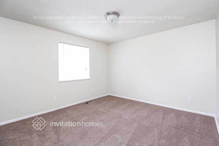 Building Photo - 10970 Newland St