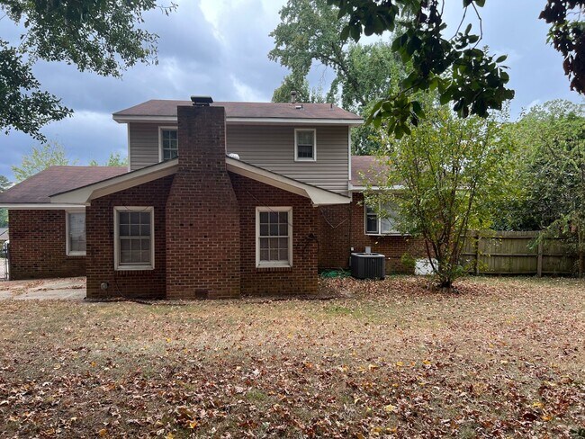 Building Photo - 6458 Easthampton Rd