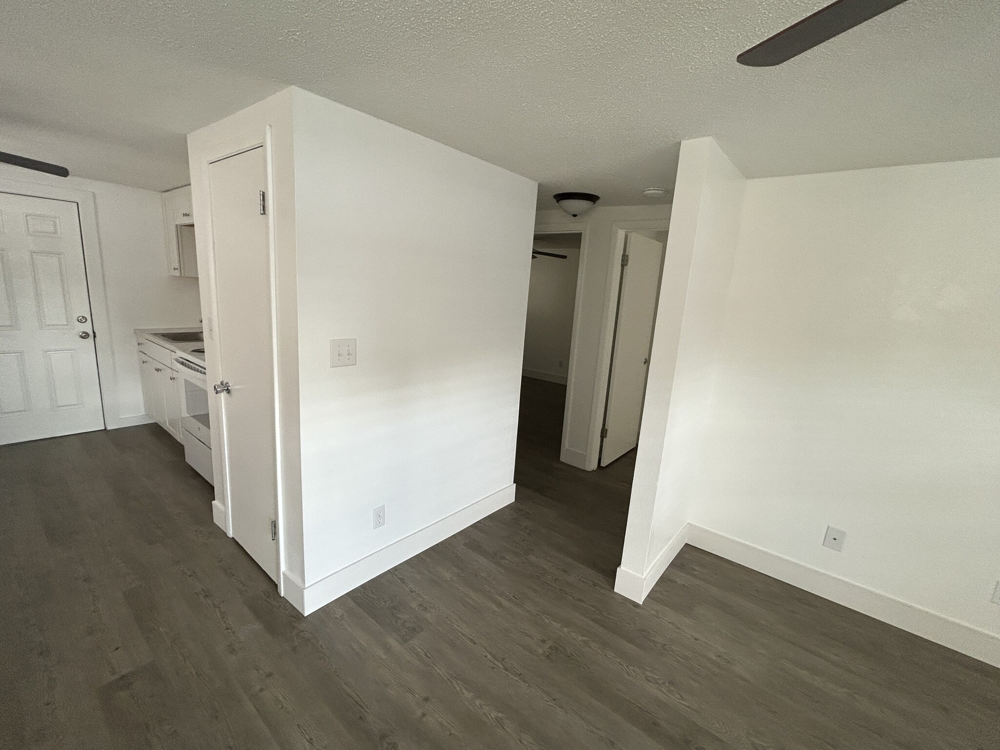 Building Photo - 5446 Lisa Cir