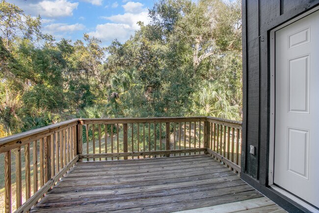 Building Photo - 5735 Fox Hollow Rd