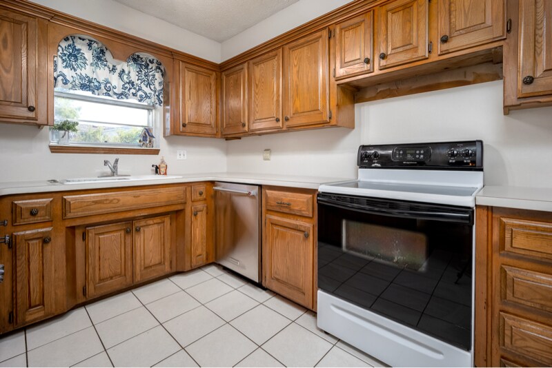 Building Photo - 1516 Craford Ct