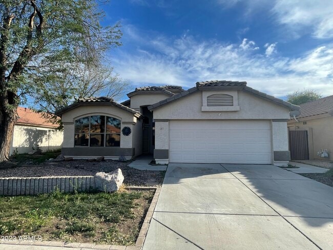 Primary Photo - 12817 W Alvarado Rd