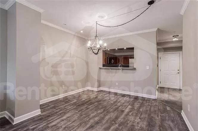 Building Photo - 3275 Lenox Rd NE