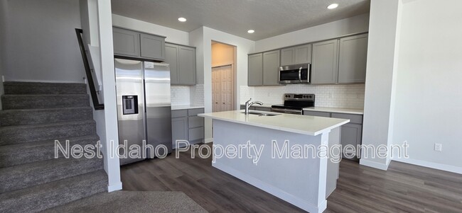 Building Photo - 4005 W Peak Cloud Dr