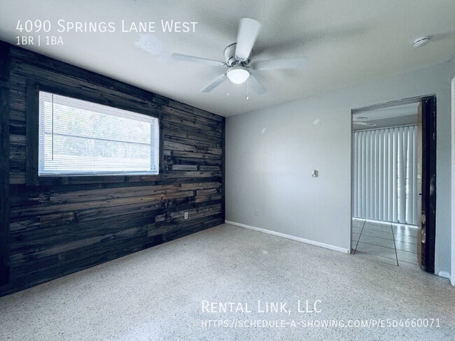 Building Photo - 4090 Springs Ln