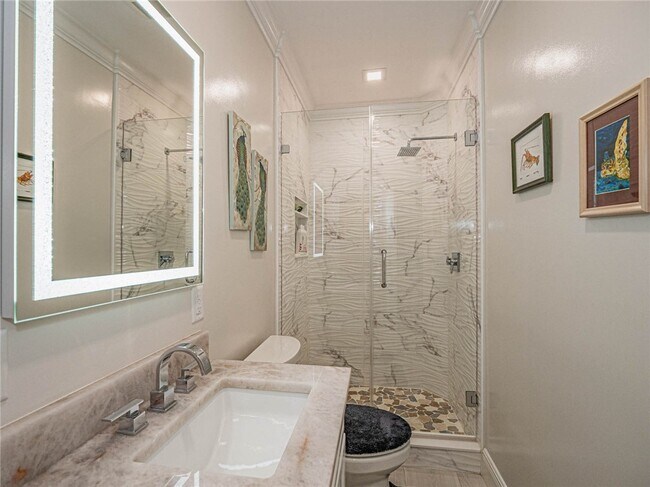 Building Photo - 195 Spinnaker Dr