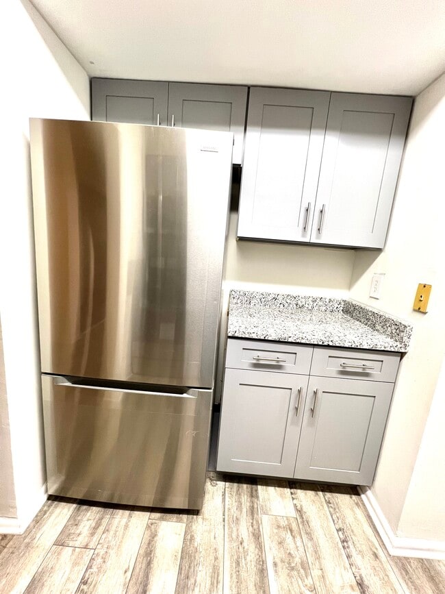 Building Photo - 6091 Majors Ln