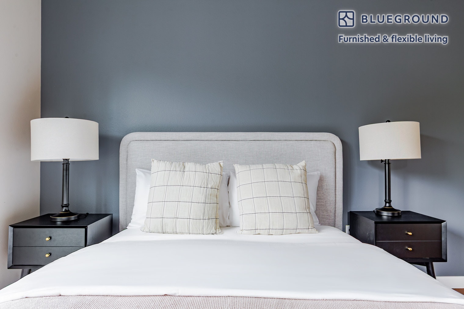 Building Photo - 10333 Main St