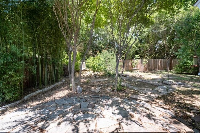 Building Photo - 7320 Muffin Dr
