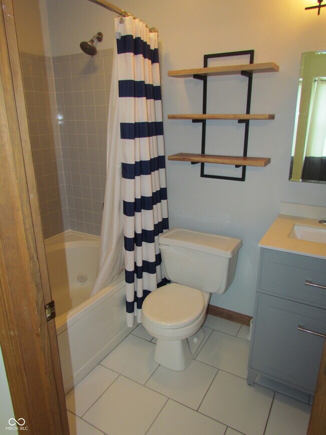 Building Photo - 6842 Sextant Dr