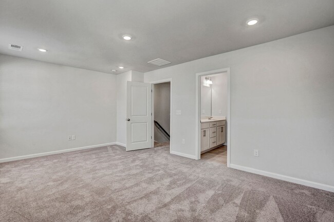 Building Photo - BRAND NEW TOWNHOME Available now, Depot 49...