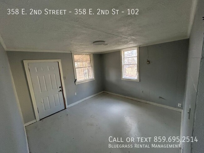 Building Photo - Efficiency Apartment Downtown Lexington