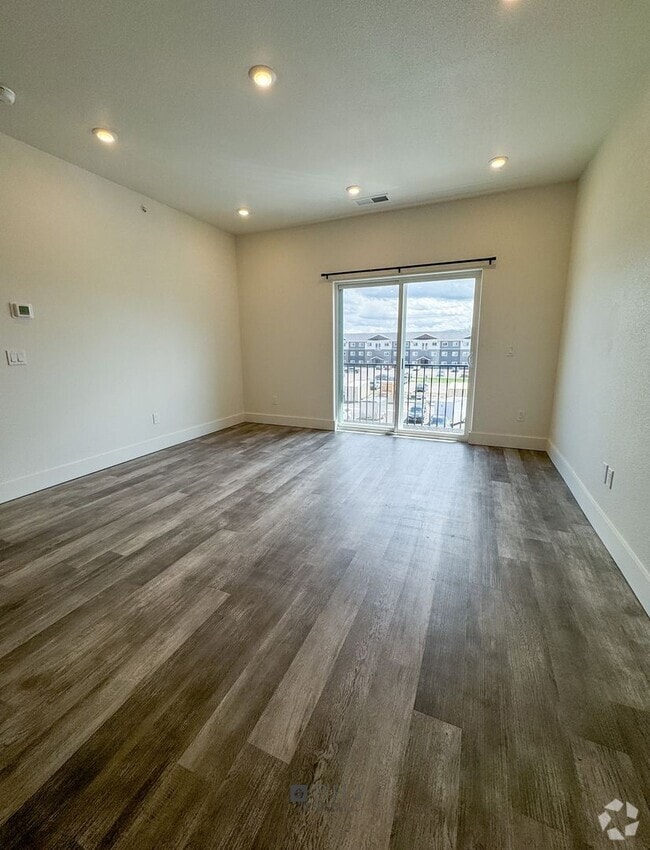 Building Photo - BRAND NEW Pet Friendly 1 bed/ 1 bath apart...