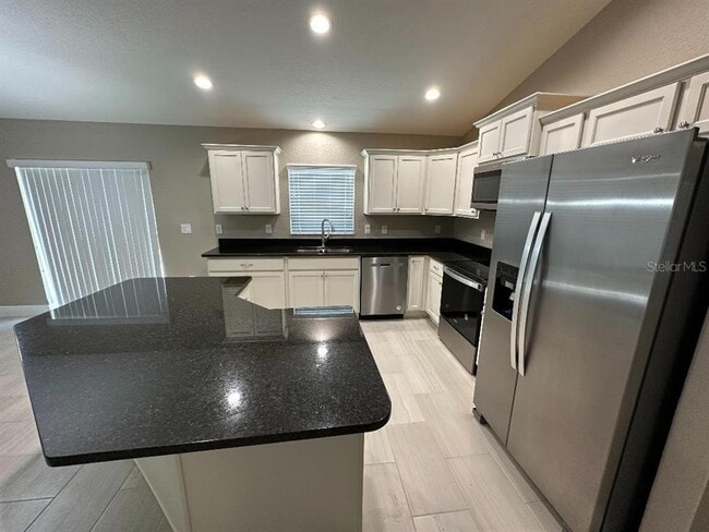 Building Photo - 14851 SW 48th Ave