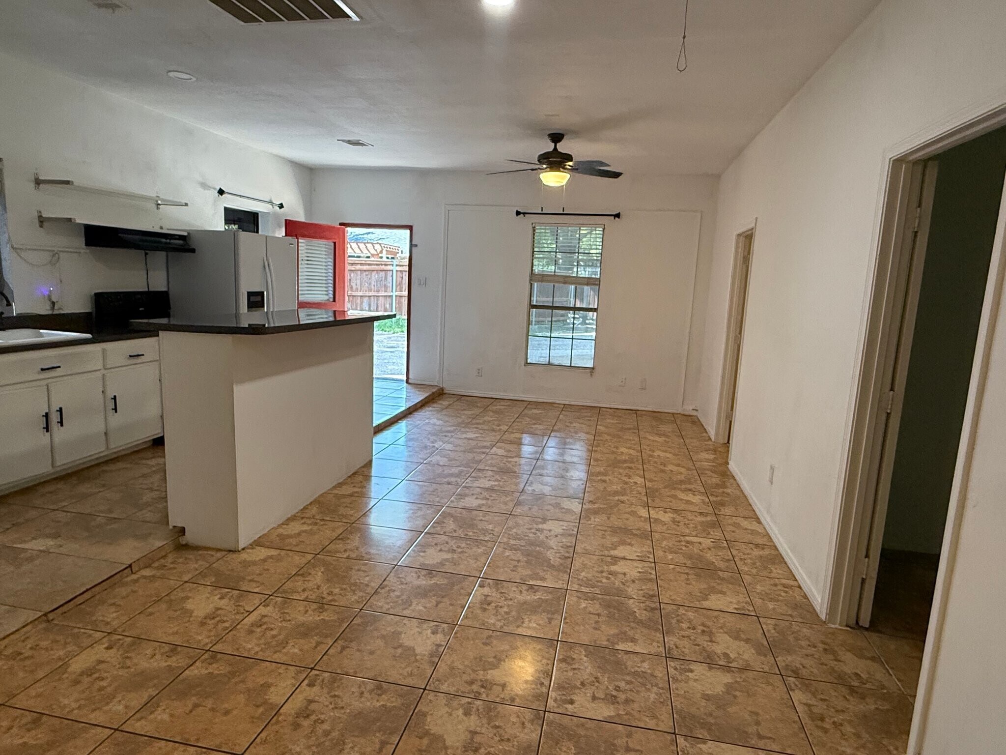 Building Photo - 5110 Ranchero Ln