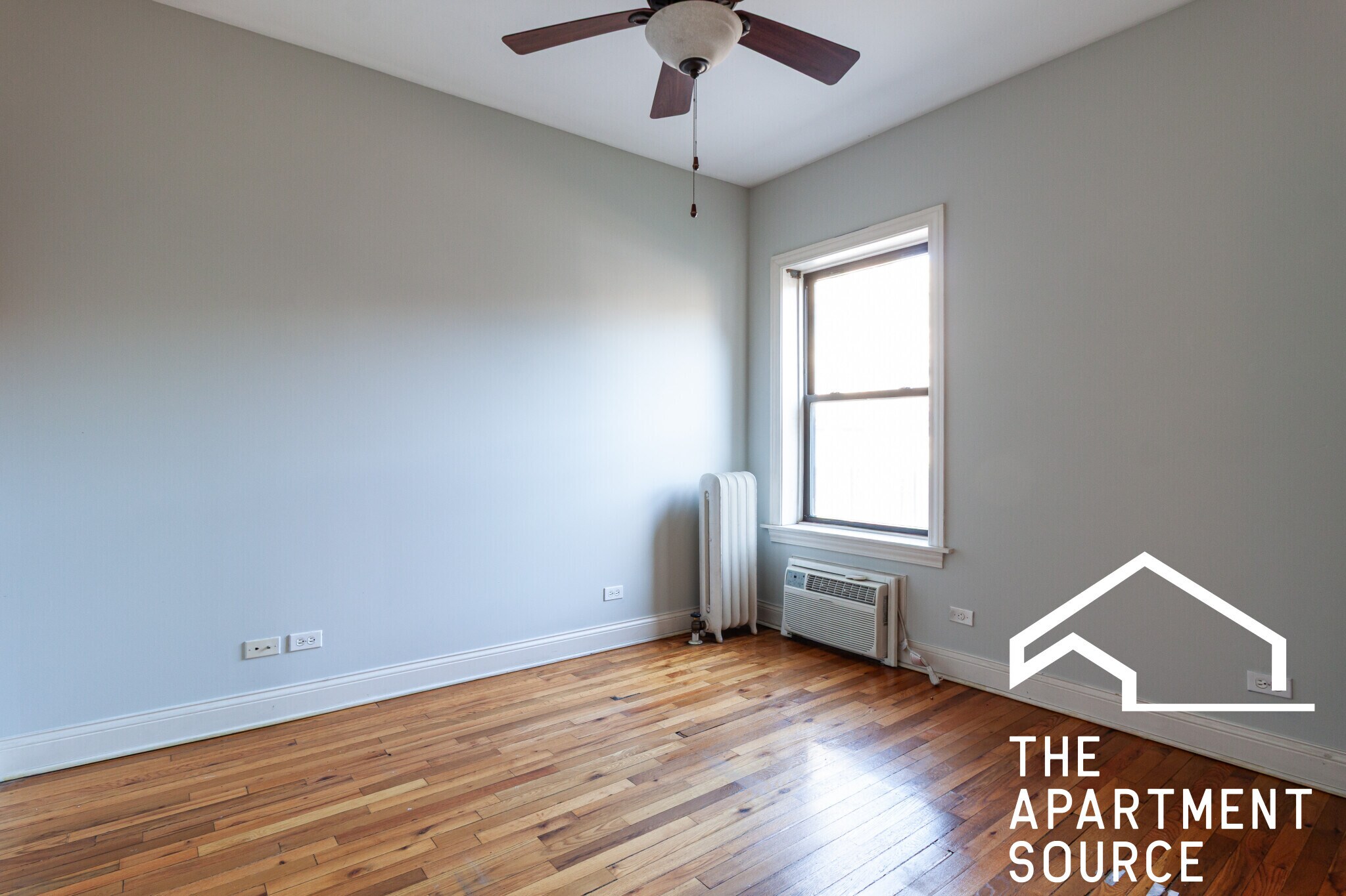 Building Photo - 736 W Addison St