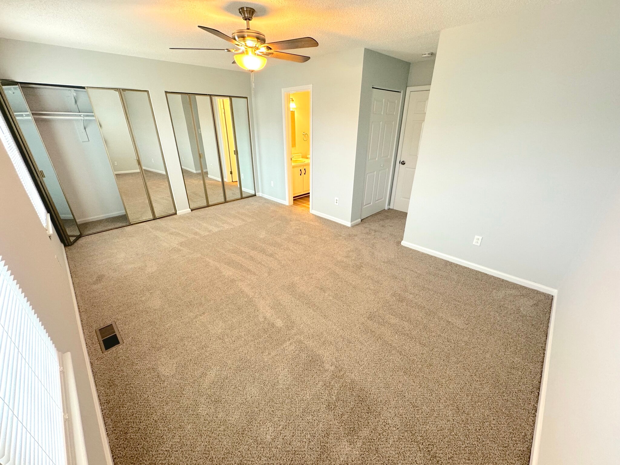 Building Photo - 700 Wolftrap Ln