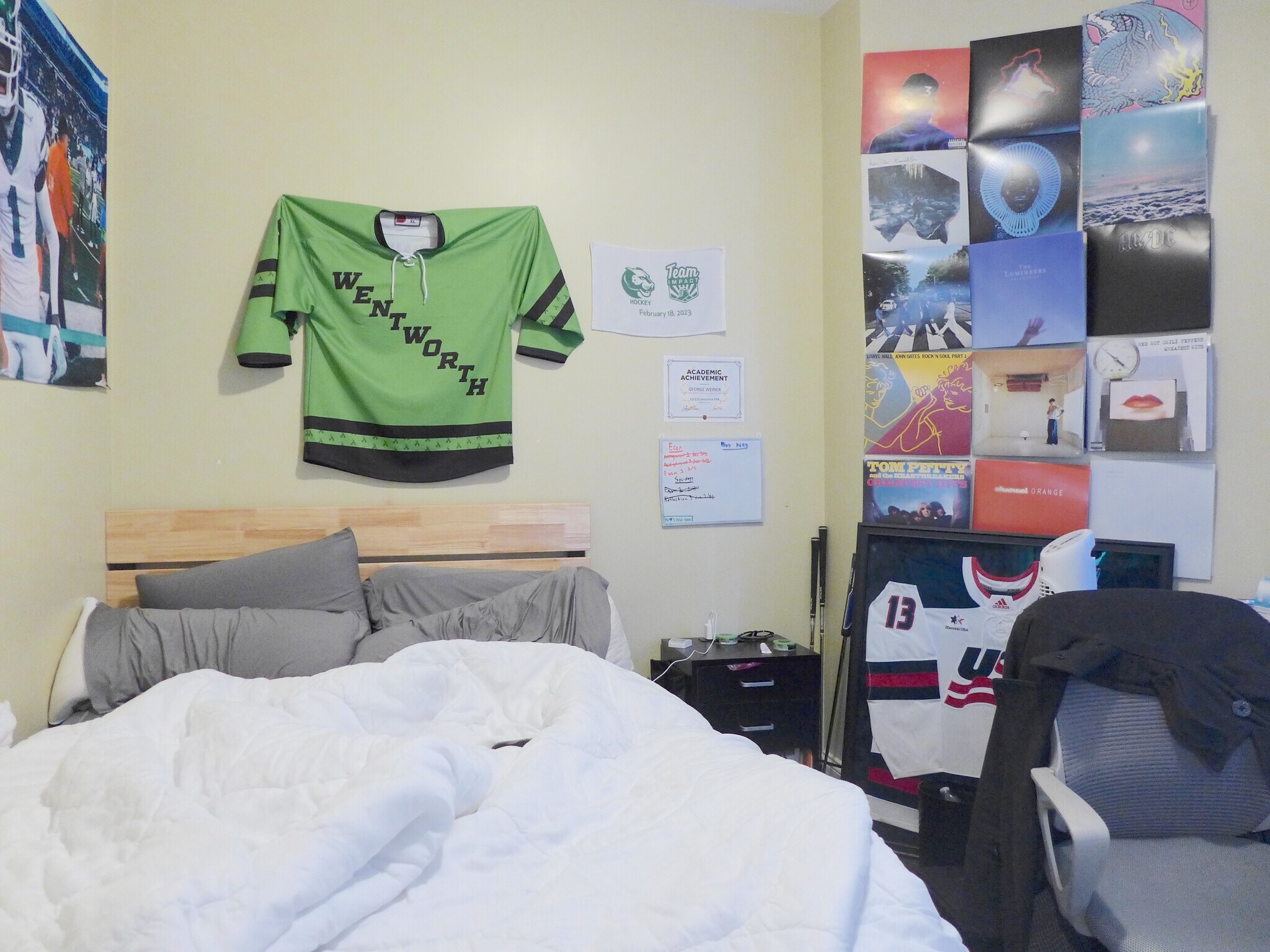 Building Photo - 12 Worthington St