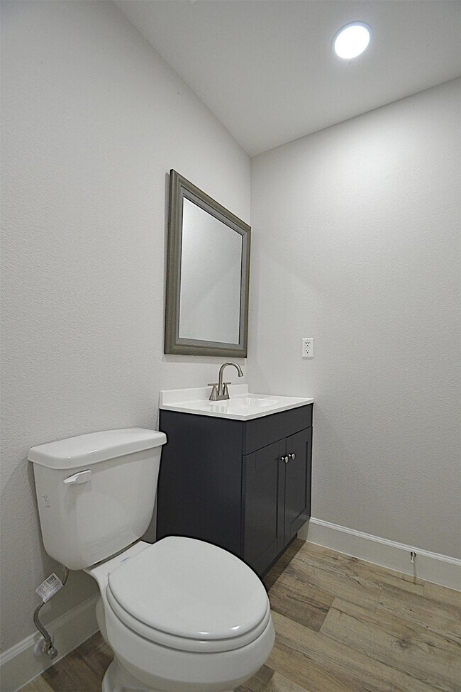 Building Photo - 4527 Adonis Dr