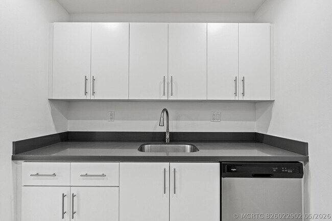 Building Photo - 9227 SW 87th Ave