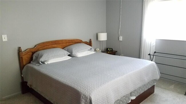 Building Photo - 1801 Restful Dr