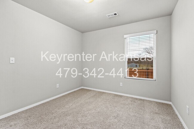 Building Photo - Gorgeous home ready for you!