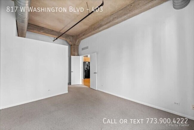 Building Photo - 817 W Washington Blvd