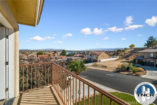 Building Photo - 17998 Vista Point Dr