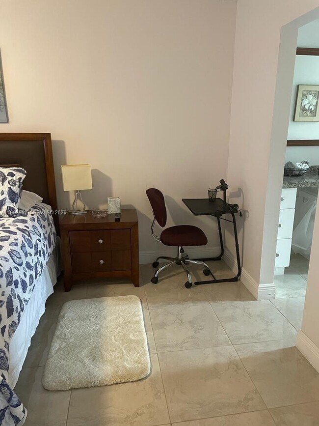 Building Photo - 1541 S Ocean Blvd