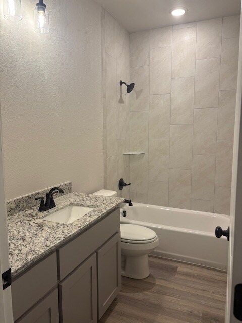 Building Photo - 106 Leon Ln