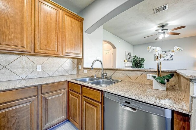 Building Photo - 2702 Sable Ridge Ln
