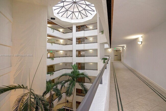 Building Photo - 170 Ocean Ln Dr