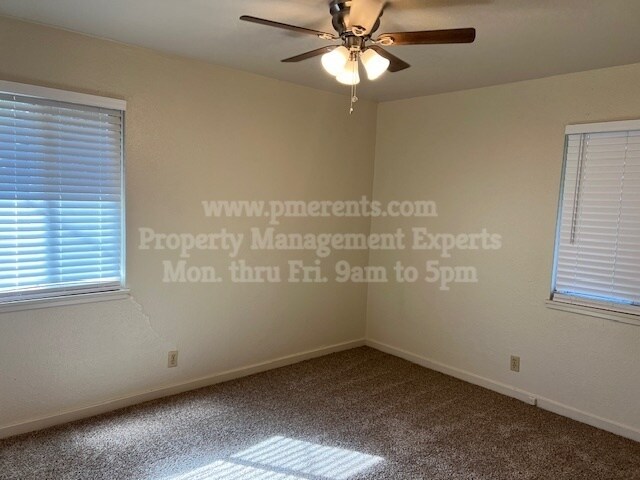 Building Photo - 462 E Pine St