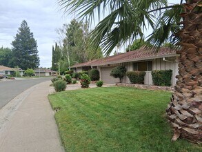 Building Photo - 6576 Harmon Dr