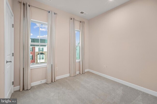 Building Photo - 174 Bethlehem Pl