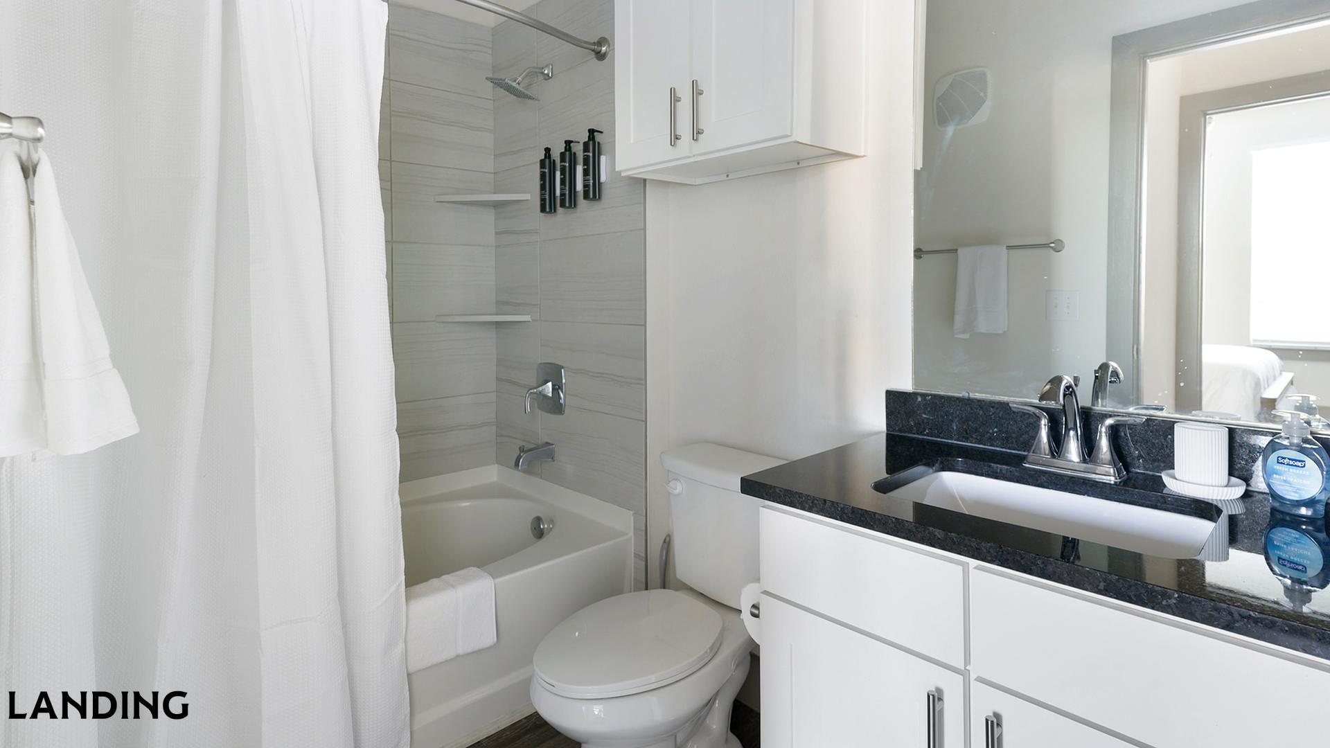 Building Photo - 300 Enclave Dr