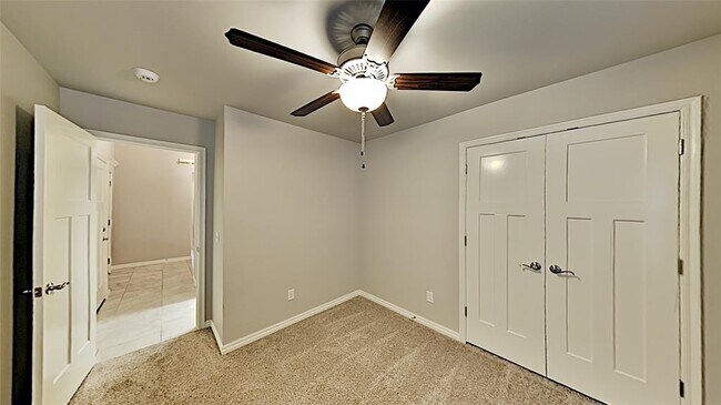 Building Photo - 6224 Beverly Hills Dr