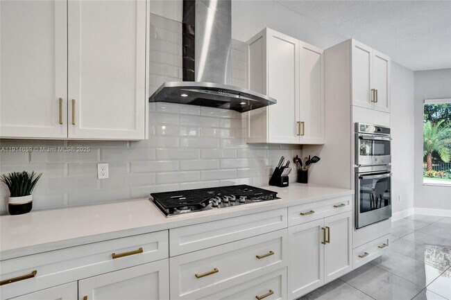 Building Photo - 10795 Oceano Wy