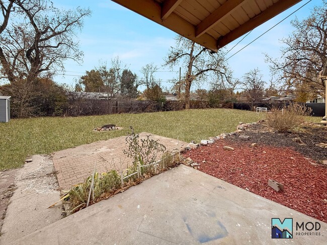 Building Photo - $0 DEPOSIT OPTION!!! CHARMING 3 BED/1 BATH RANCH IN VIRGINIA VILLAGE: HARDWOOD FLOORS, SPACIOUS L...